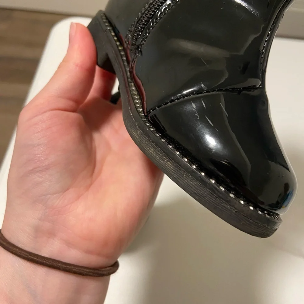 EUC | Children’s Place girl’s jeweled boots — size 7‎